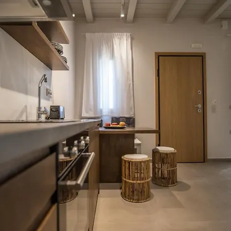 Averta Rondo Semesterbostad *