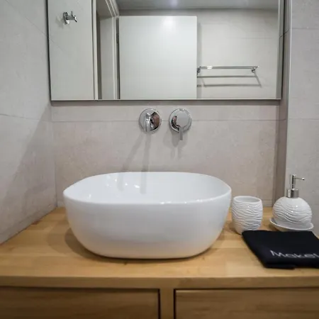 Averta Rondo Semesterbostad Lefkáda